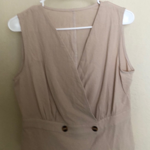 Top - Picture 2 of 3